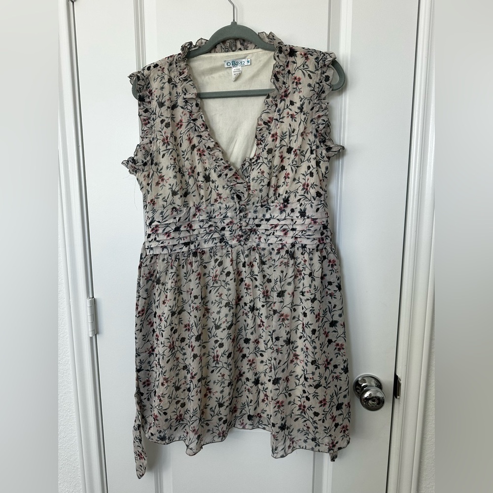 OB2-12 Floral Ruffle Sleeve Dress